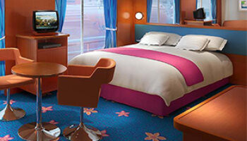 1548636704.9021_c353_Norwegian Cruise Line Pride of America Accommodation Obstructed Family Suite.jpg